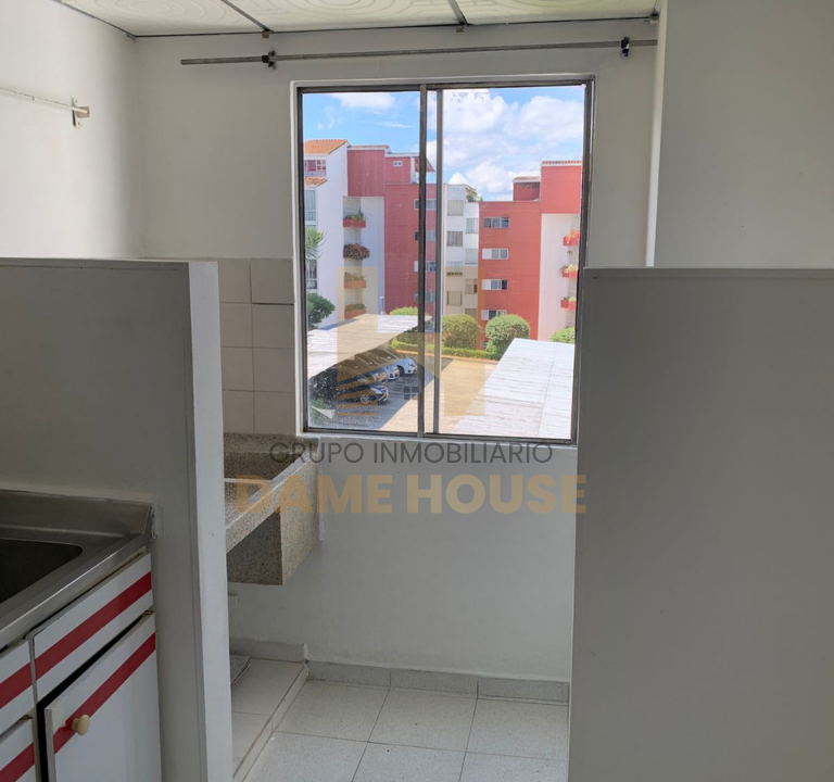 Apartamento_Trinitarios_paralela_zona_ropas